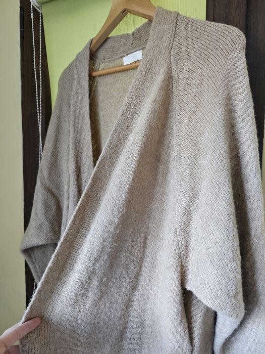 Вълнена дълга жилетка