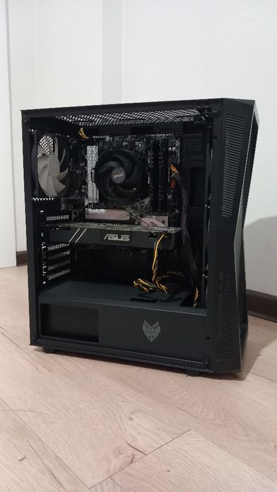 Настолен компютър