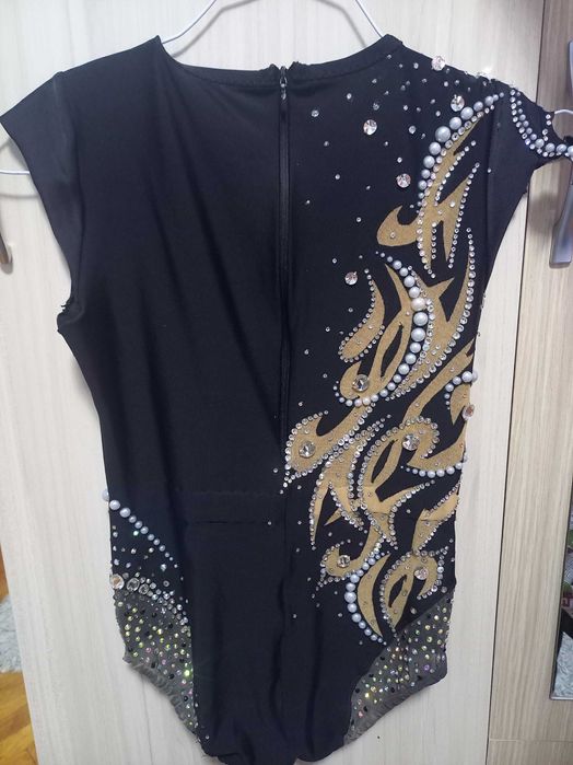 Трико за художествена гимнастика