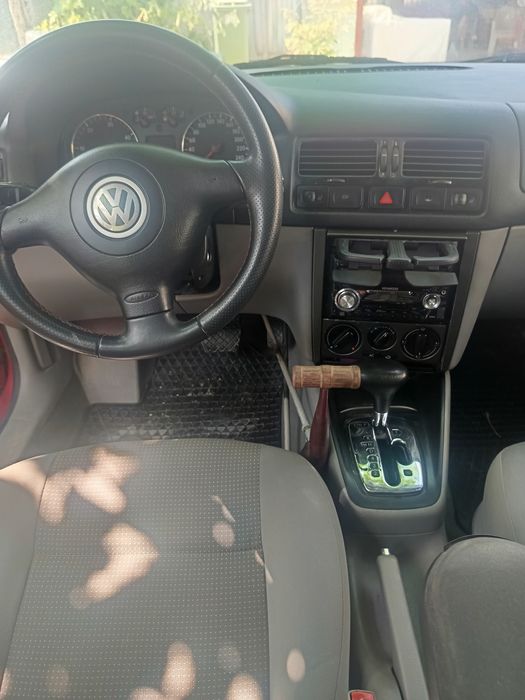 Volkswagen Golf 4 Variant.