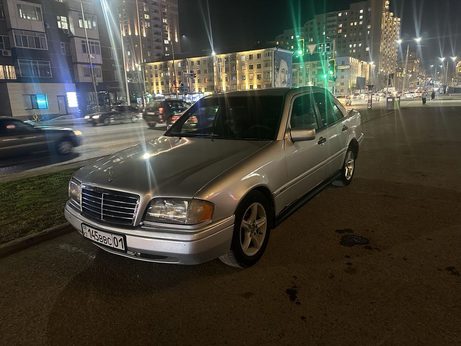 Продам мерседес с180