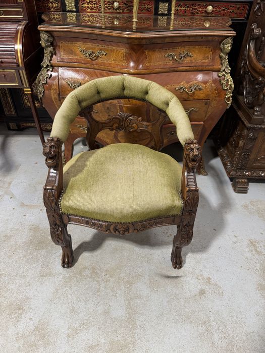 Fotoliu din lemn masiv sculptat manual