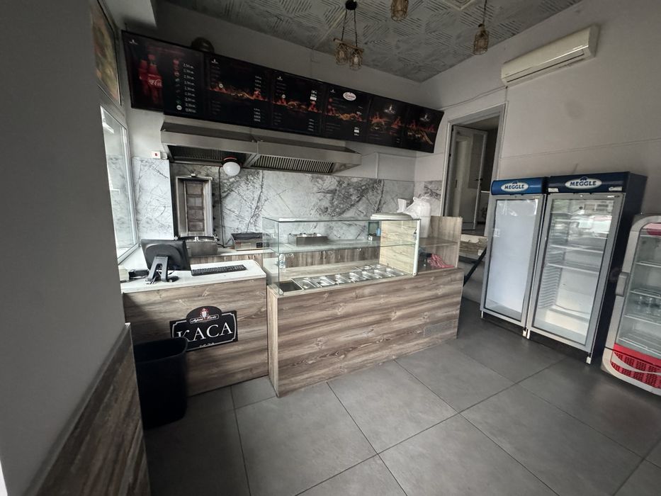 Дава се под наем Заведение в Велико Търново, Център - 75 кв.м за 918 € - Снимка #1