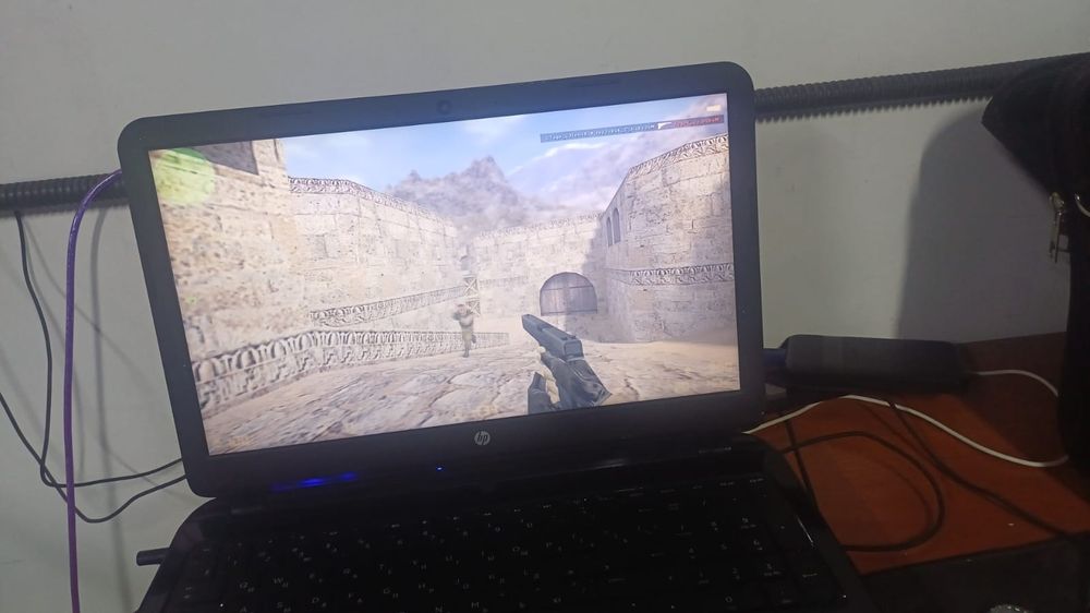 Ноутбук HP  4 ядерный