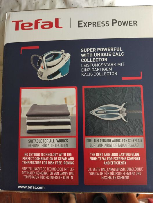 Чисто нов център за гладене Tefal SV8111