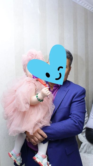 Нарядное платье с косыночкой