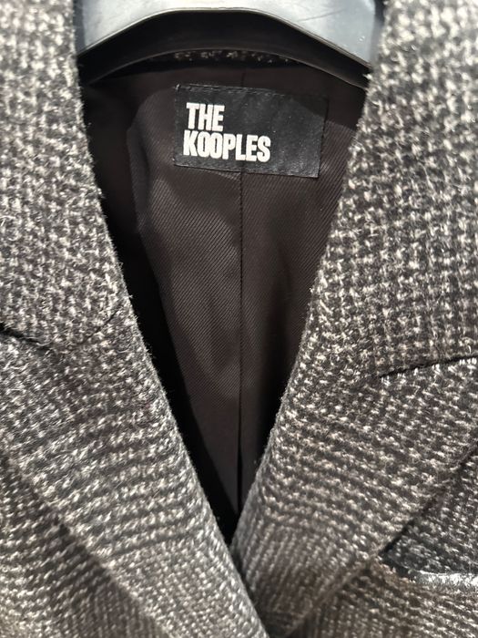 Дълго дамско класическо палто