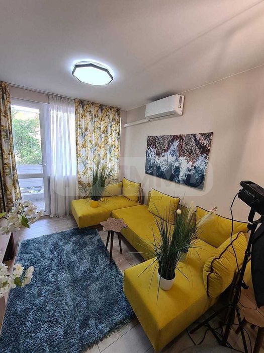 Дава се под наем Тристаен апартамент в Варна, Нептун - 110 кв.м за 920 € - Снимка #1