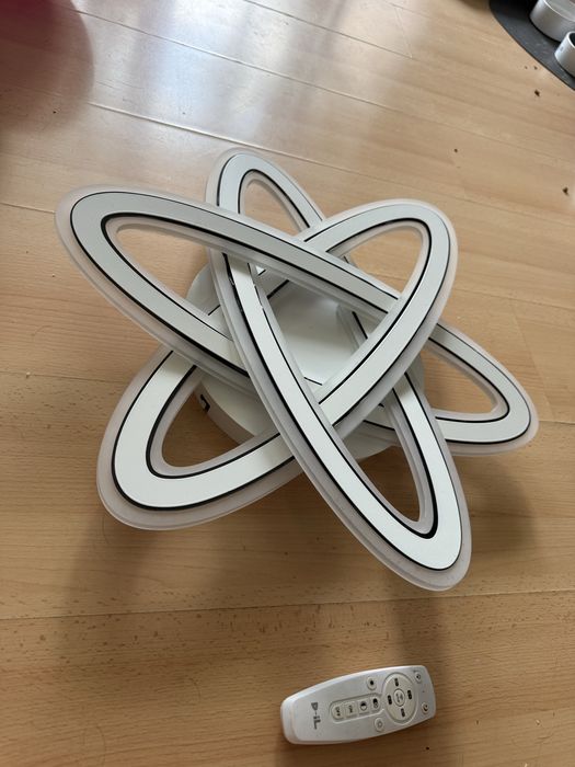 3D LED плафон с дистанционно, bluetooth и няколко режима на работа