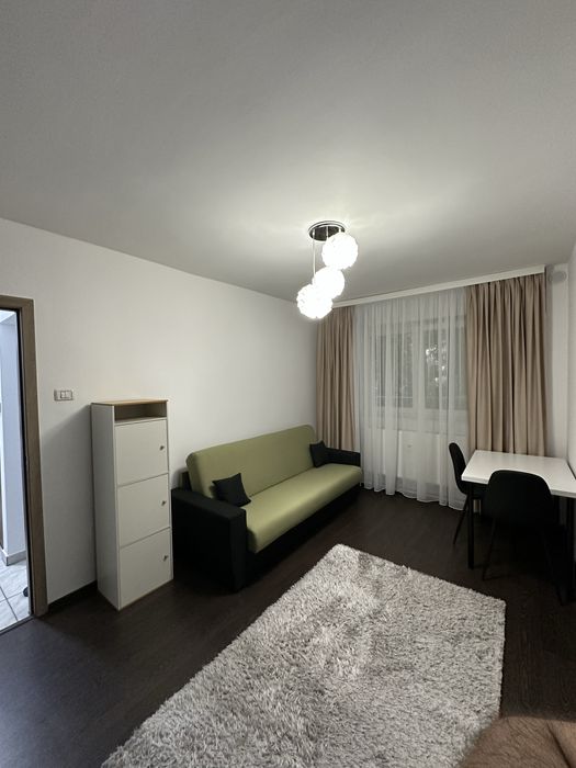 Inchiriez Apartament 2 camere , zona centrala, parter