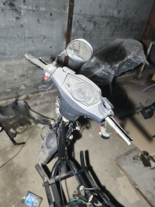 Скутер 50 кубика