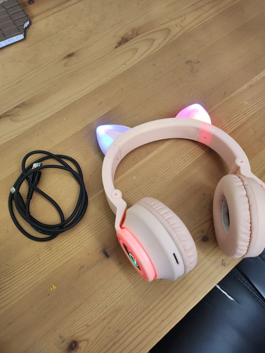 Без проводные наушники