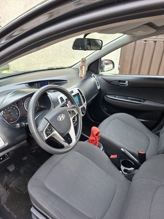Se vinde Hyundai I 120