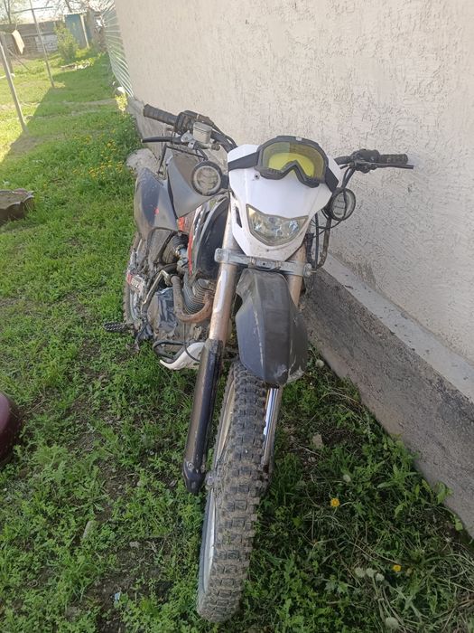 Эндуро 250 срочно продам