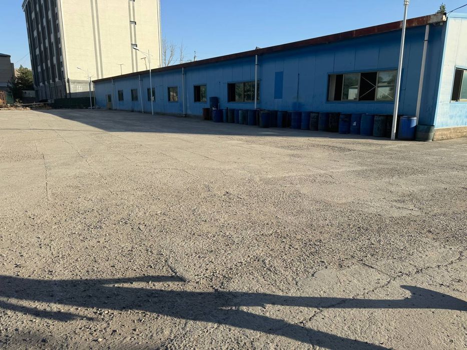 Продаётся 1,5 га производственная база.