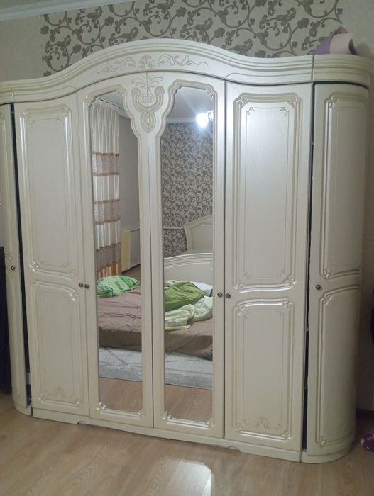 Спальня б.у продам 100000тг