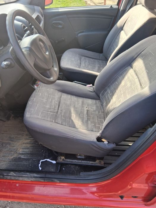 Dacia sandero din 2008