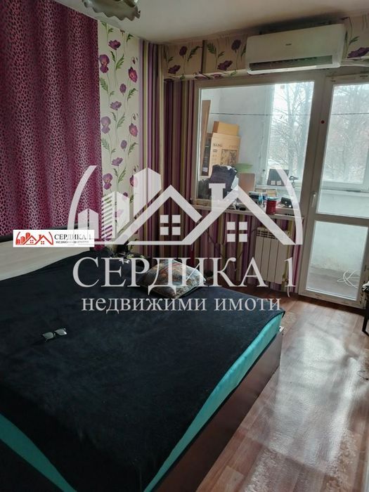 Продава се Тристаен апартамент в Перник, Тева - 90 кв.м за 907 €/кв.м - Снимка #1