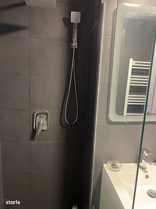 Apartament 2 camere, ultrafinisat, mobilat  -Bradet -garaj sub bloc