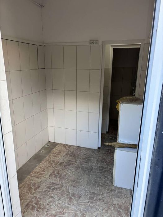 Дава се под наем Магазин в Бургас, Възраждане - 32 кв.м за 392.7 € - Снимка #2