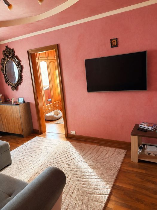 Apartament 2 camere zona Lebada etaj 3 pers fizica