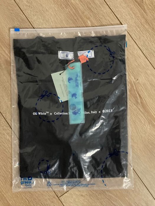 LICHIDARE DE STOC Tricouri off white diferite modele