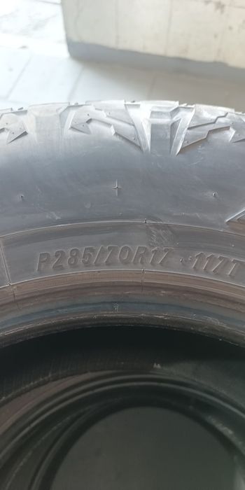 Продам комплект шины 285/70/17
