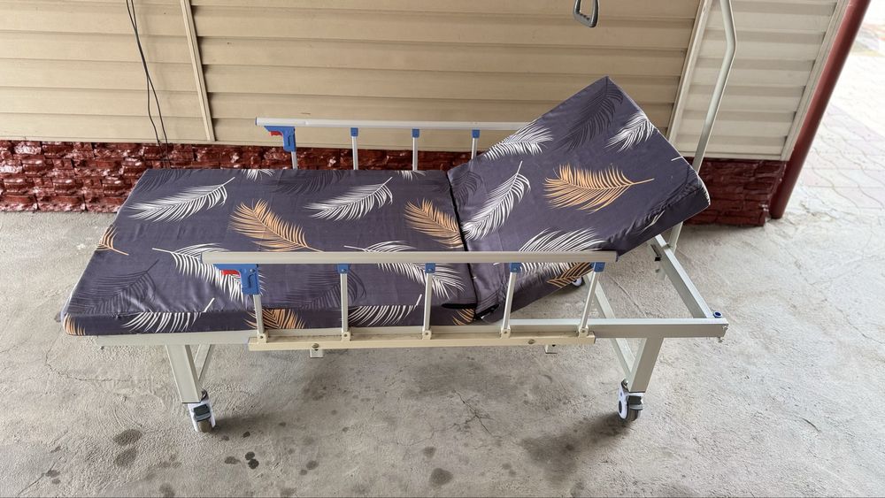 Кровать медицинская