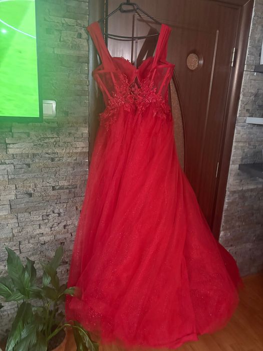 Бална рокля.Тип обръч с корсет.