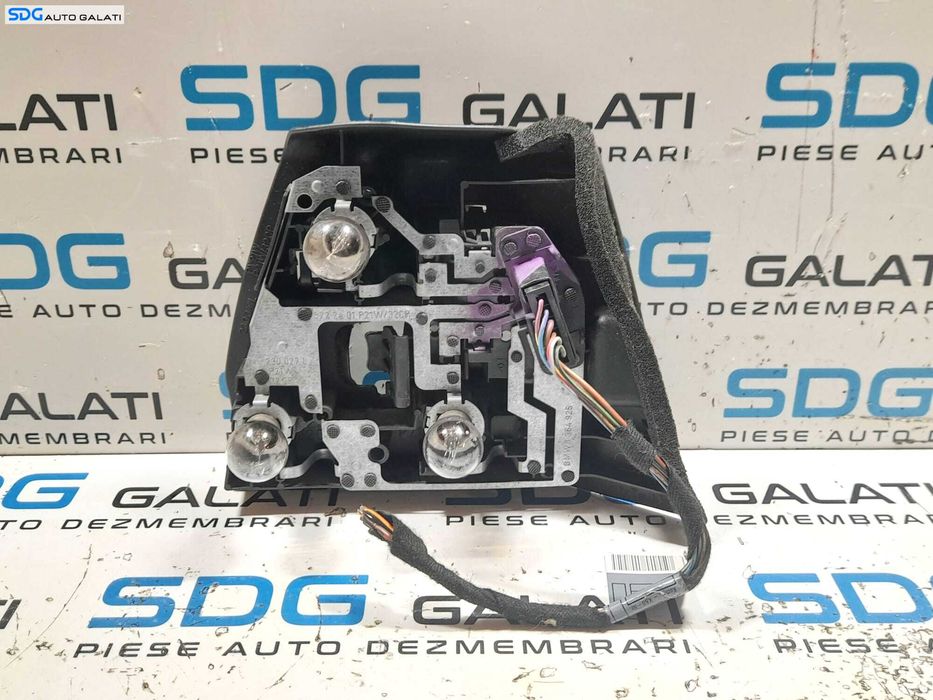 Soclu Suport Bec Becuri de la Stop Lampa Tripla Stanga de pe Aripa Caroserie BMW Seria 3 E46 1998 - 2006 Cod 8364925 [N0160]