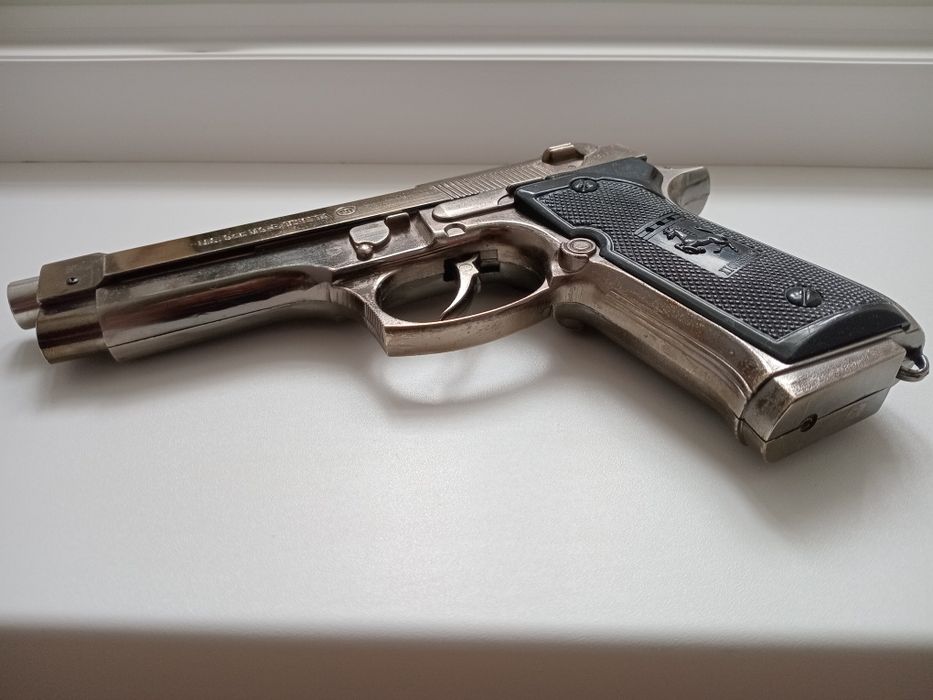 Продам зажигалку.