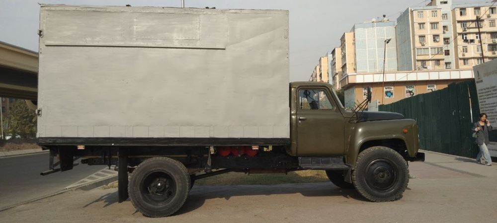 Gaz 53 sotiladi srochnaa