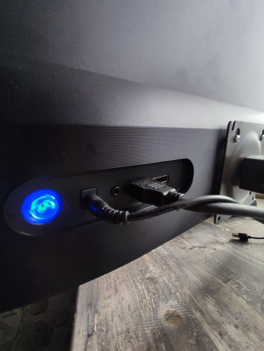 монитор+кронштейн