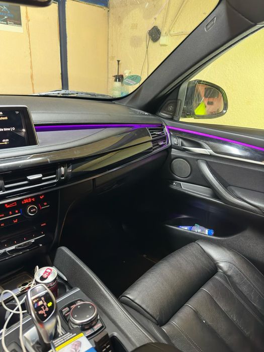 Montare lumini ambientale acrilice