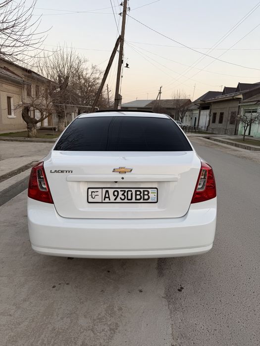 Jentra 2022 top toza