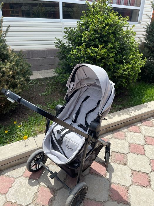 Продаю коляску бу