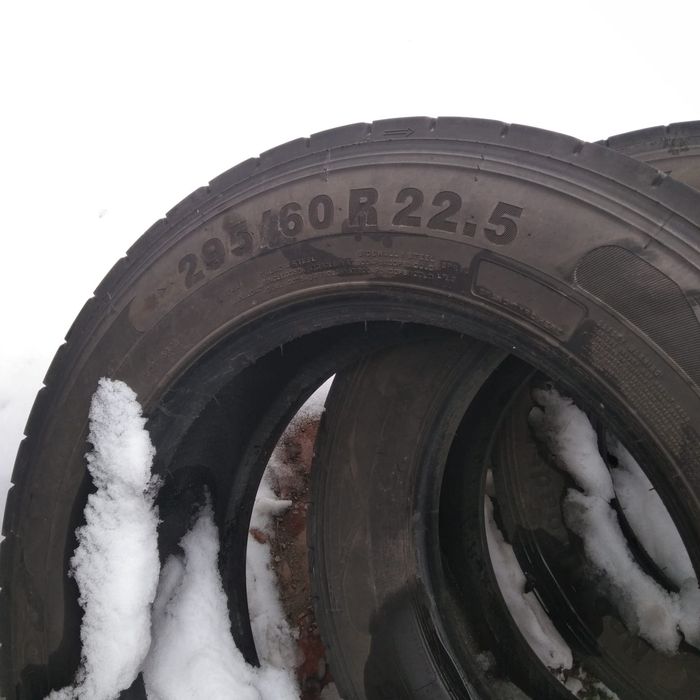 Продам шины на грузовой транспорт