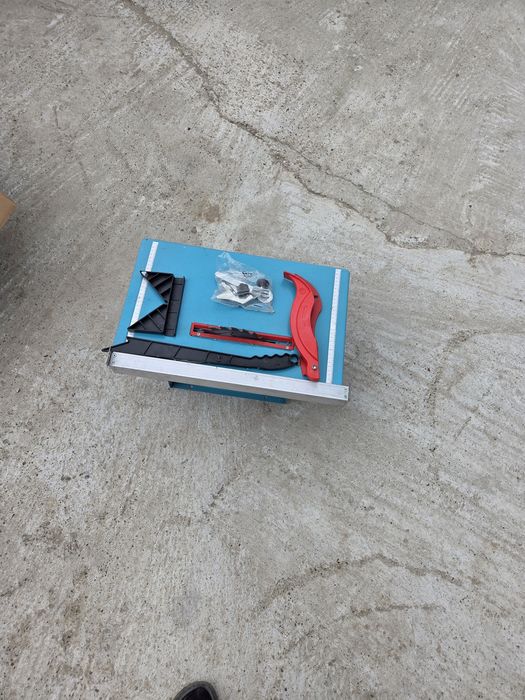 Vând circular Detoolz