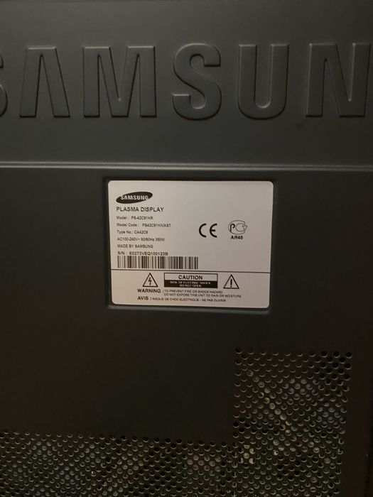 Телевизор Самсунг.