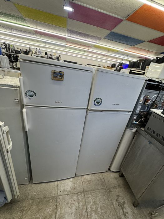 Хладилник с фризер Neo