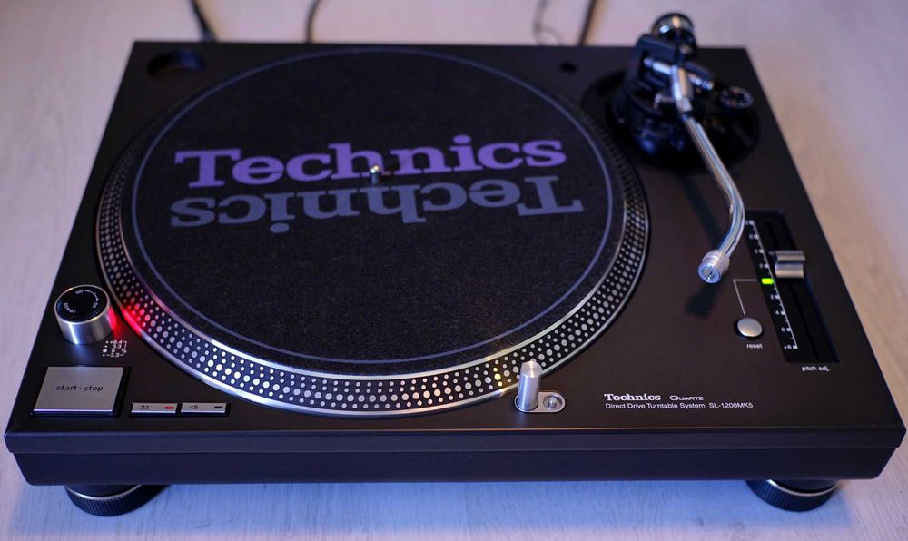 Technics SL 1200 MK5 pick-up made in Japan 1210 Cluj-Napoca • OLX.ro