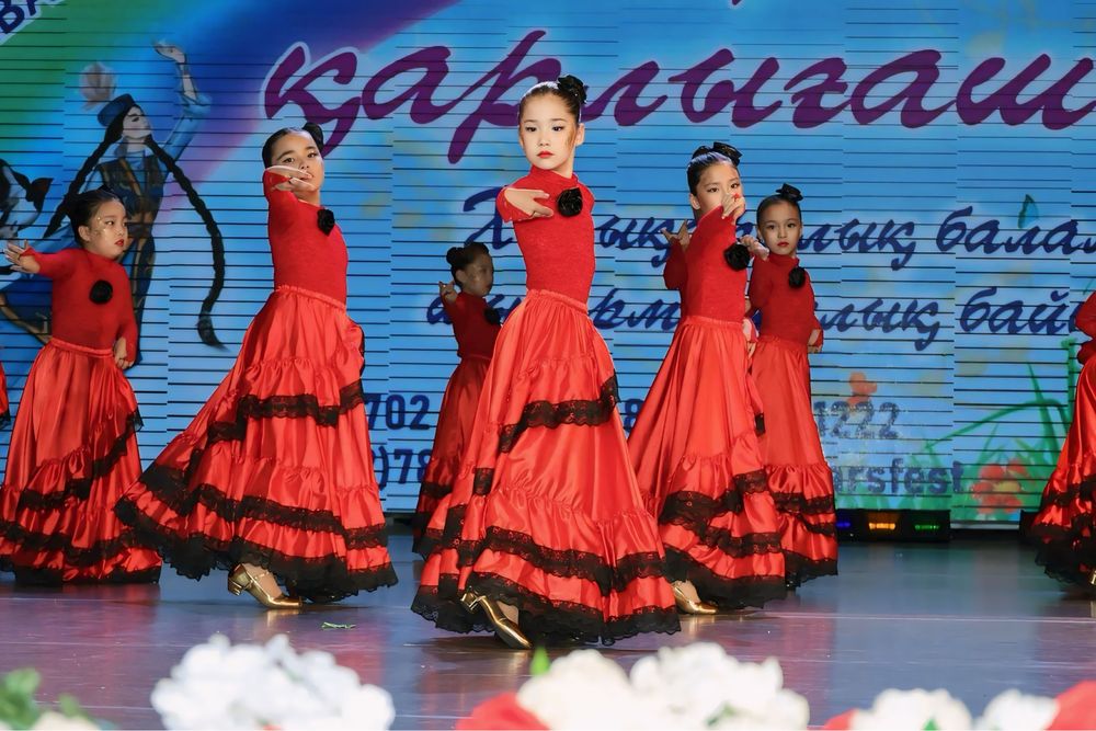 Национальные костюмы