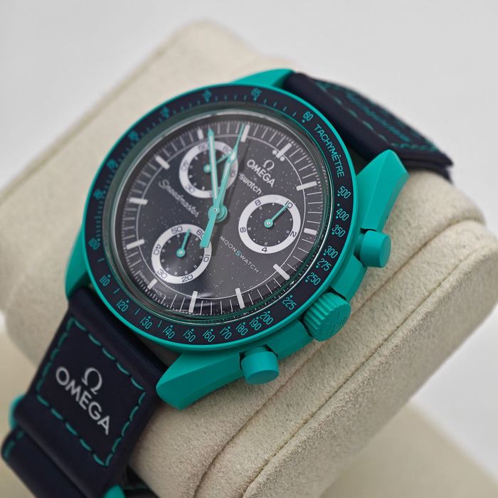 Swatch Omega Speedmaster MISSION ON EARTH