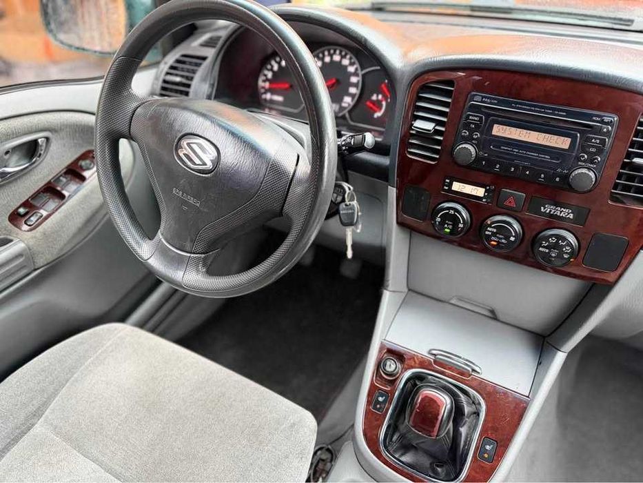 Suzuki Grand Vitara XL7 2,0 diesel