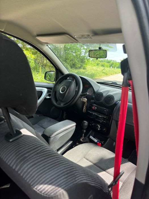 DACIA Sandero 2008 — imagine 3