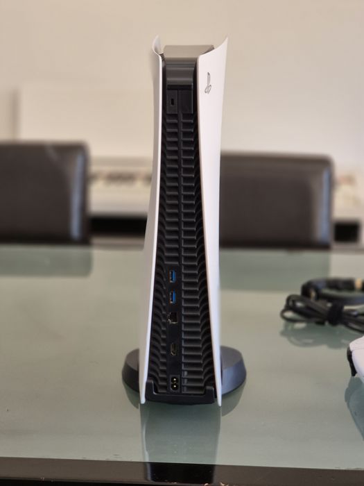 PlayStation 5 - 825GB - Диск - Джойстки - Кутия