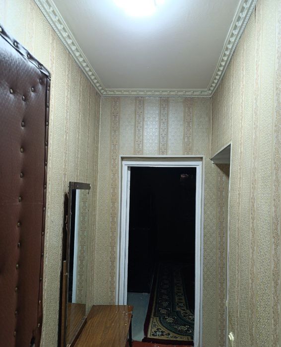 Юнусобод 3кв Универсам 1комнатная толка семейний место отлично 2етаж