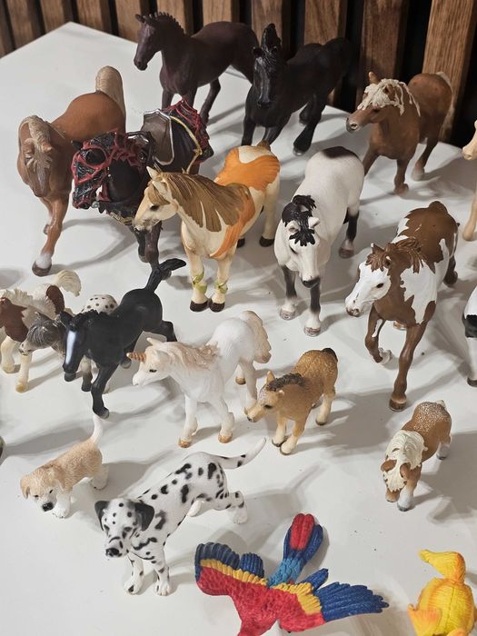 Lot 29 Figurine Schleich Cai, ursi polari animale de curte