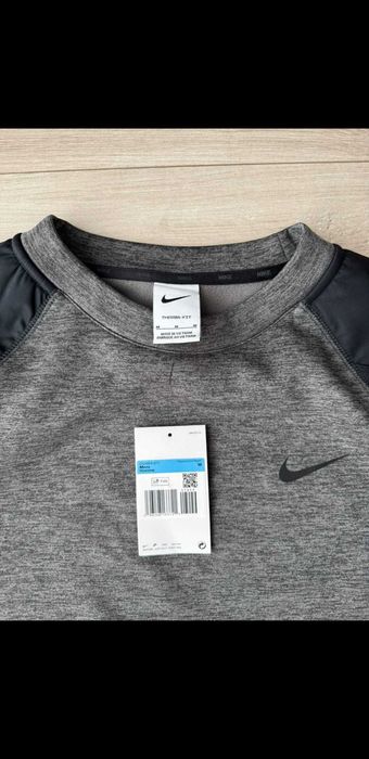 Bluză Nike Therma Fit nouă - M