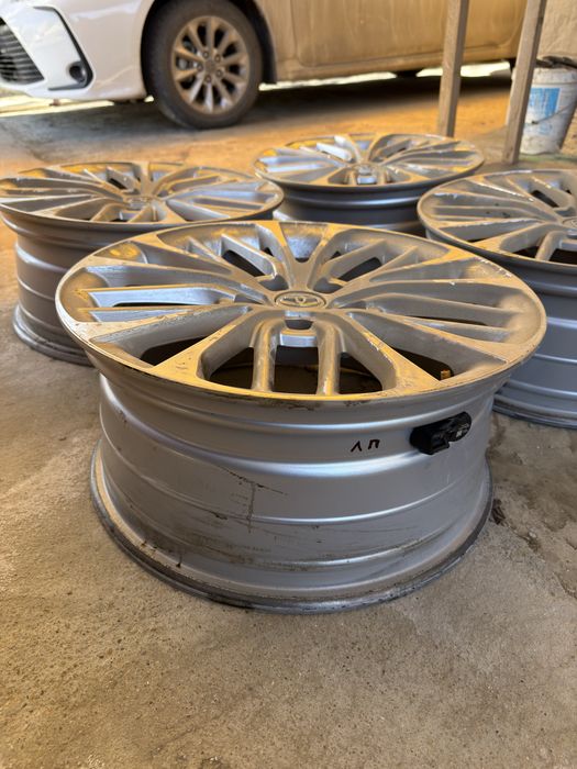 Диски кованные от Toyota Camry XV70